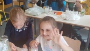 Czytaj więcej o: Krystalizowanie soli – doświadczenie